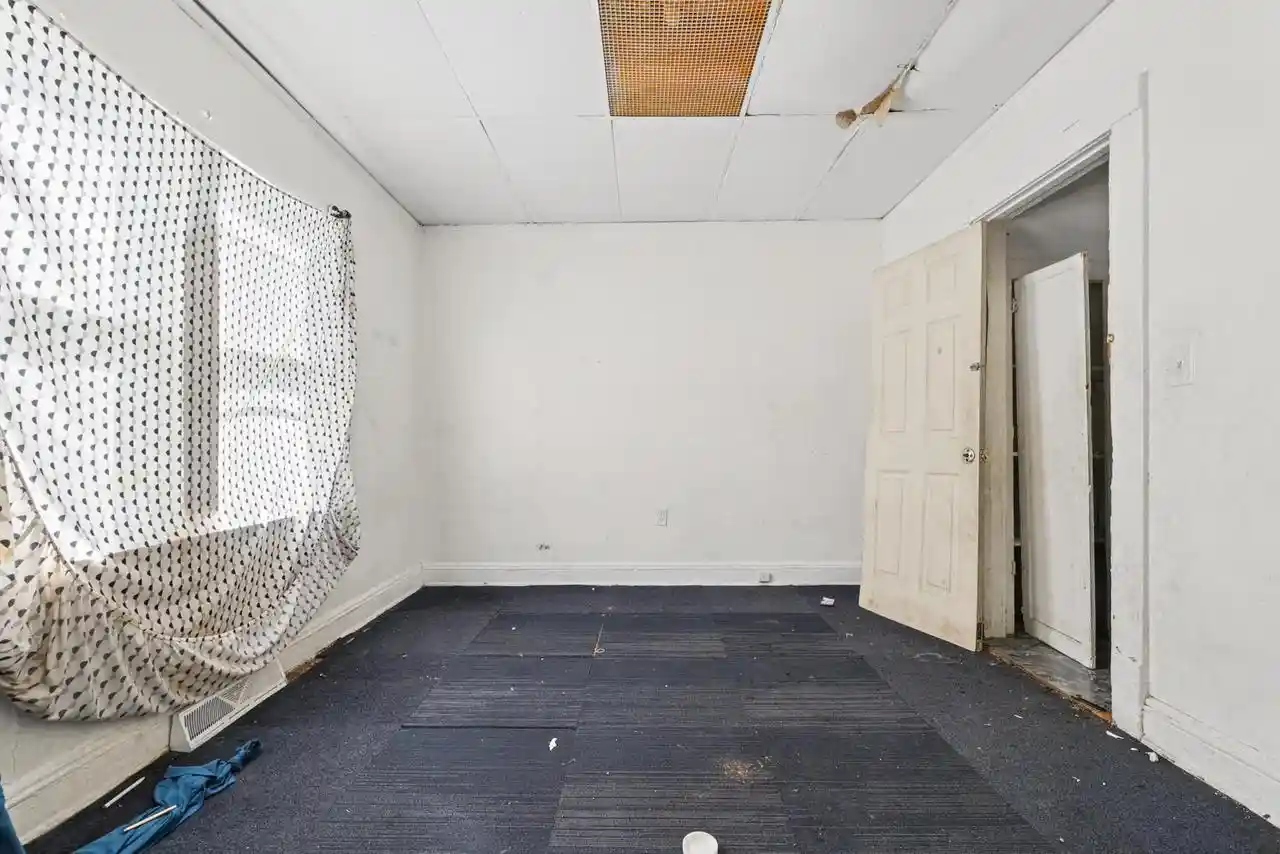 Photo 3 of Single family home for sale at 4730 N 29th Street, Milwaukee, WI 53209 | MLS# 1982478 | Listing updated on 2026-09-29