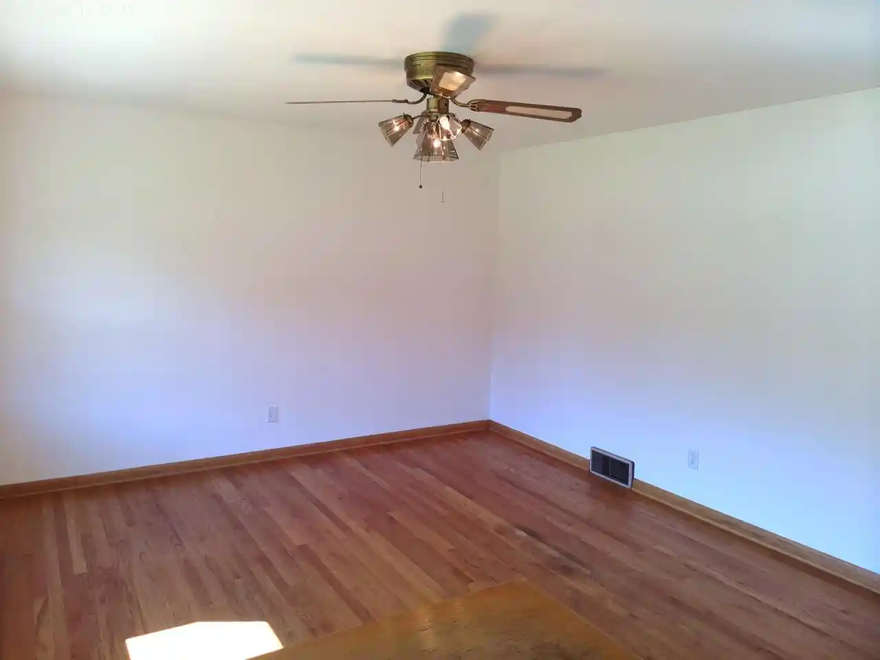 Photo 3 of Single family home for sale at 202 Sunset Dr, Deforest, WI 53532 | MLS# 2033607 | Listing updated on 2026-10-01