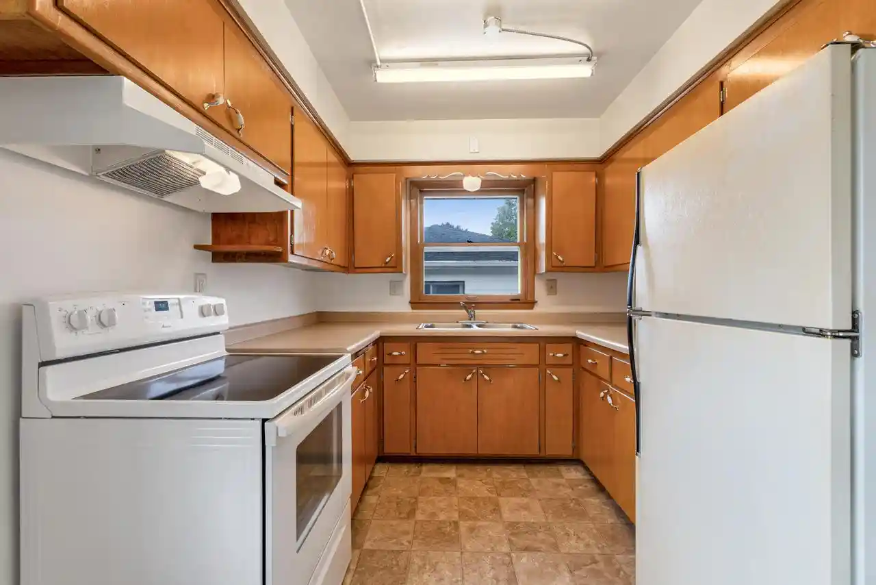 Photo 4 of Single family home for sale at 6105 S Swift Ave, Cudahy, WI 53110 | MLS# 1982495 | Listing updated on 2026-10-05