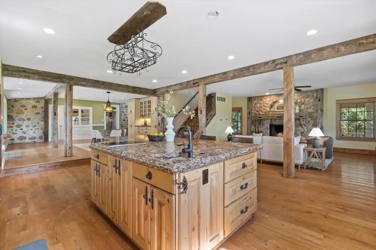 Photo 3 of Single family home for sale at 2237 Washington Ave, Cedarburg, WI 53012 | MLS# 1982510 | Listing updated on 2026-09-30