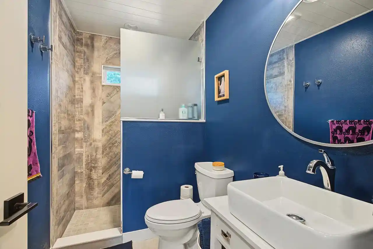 Photo 3 of Single family home for sale at N5889 Lakeview Ct E, Onalaska, WI 54650 | MLS# 1982520 | Listing updated on 2026-10-04