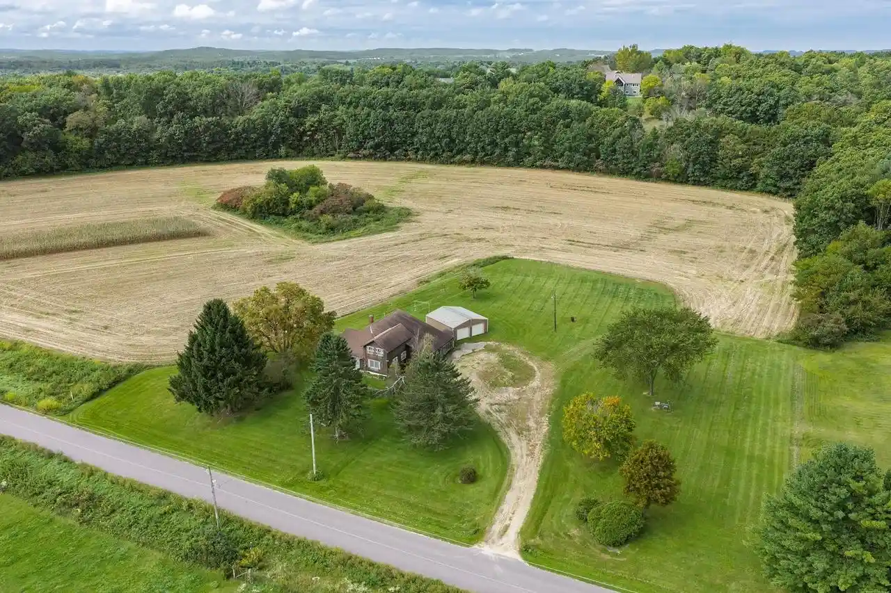 Photo 3 of Single family home for sale at S1257a Lyndon Rd, Wisconsin Dells, WI 53965 | MLS# 2033618 | Listing updated on 2026-10-09