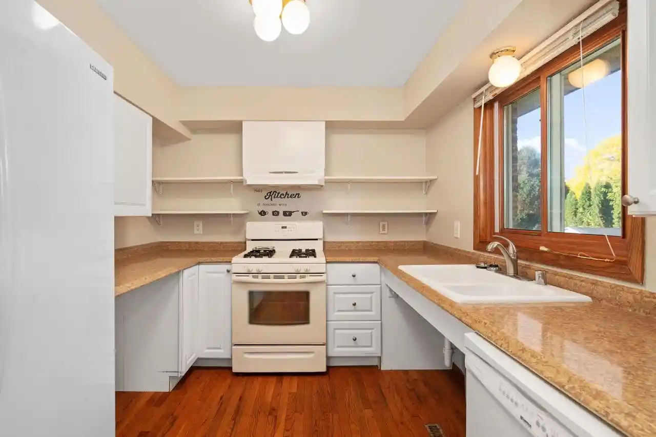 Photo 3 of Single family home for sale at 1722 S Thompson Dr, Madison, WI 53716 | MLS# 2033620 | Listing updated on 2026-10-07