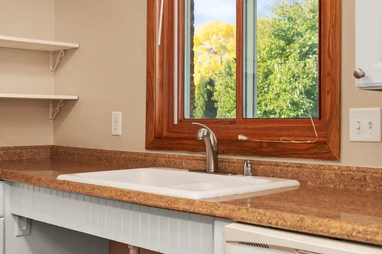 Photo 4 of Single family home for sale at 1722 S Thompson Dr, Madison, WI 53716 | MLS# 2033620 | Listing updated on 2026-10-07