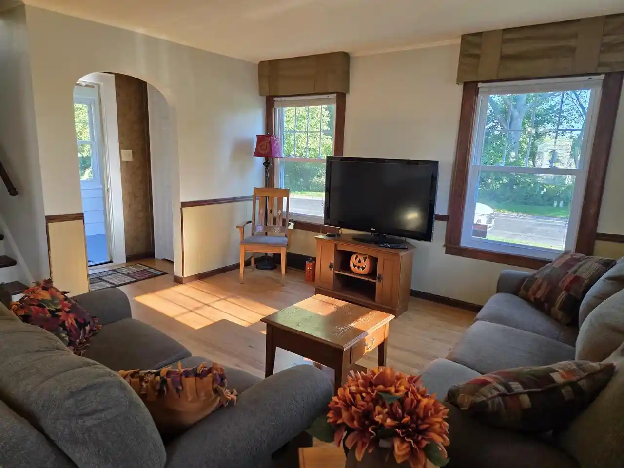 Photo 4 of Single family home for sale at 128 Riverview Dr, Manitowoc, WI 54220 | MLS# 50333398 | Listing updated on 2026-10-05