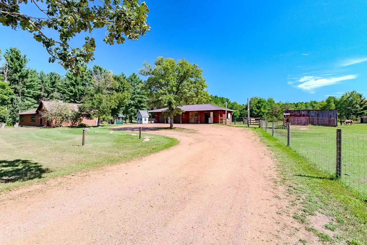 Photo 4 of Single family home for sale at 11285 N 12th Avenue, Merrill, WI 54452 | MLS# 22604819 | Listing updated on 2026-10-01