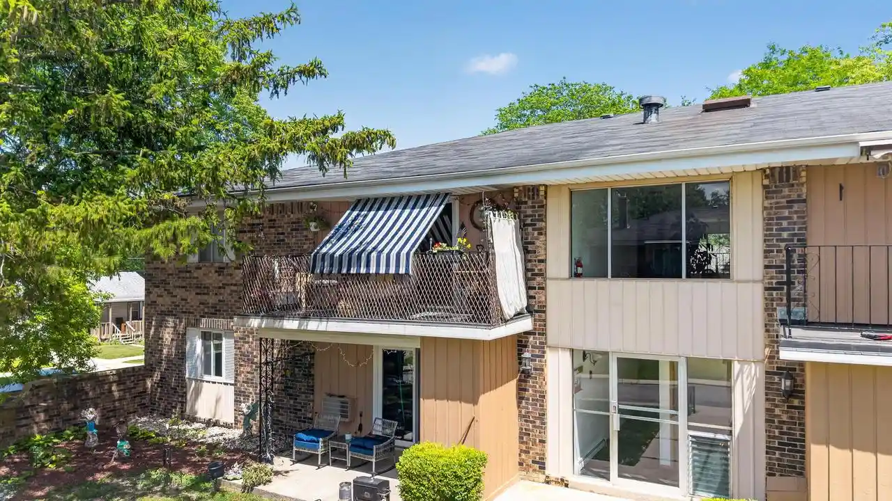 Condo for sale at 3407 S Pine Ave #7, Milwaukee, WI 53207 | MLS# 1982535