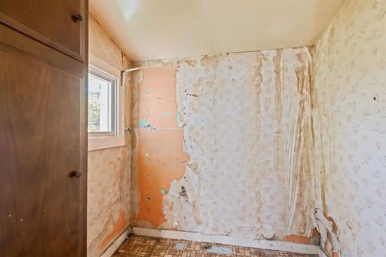Photo 4 of Single family home for sale at 1516 Oakes St, Marinette, WI 54143 | MLS# 50333399 | Listing updated on 2026-10-01