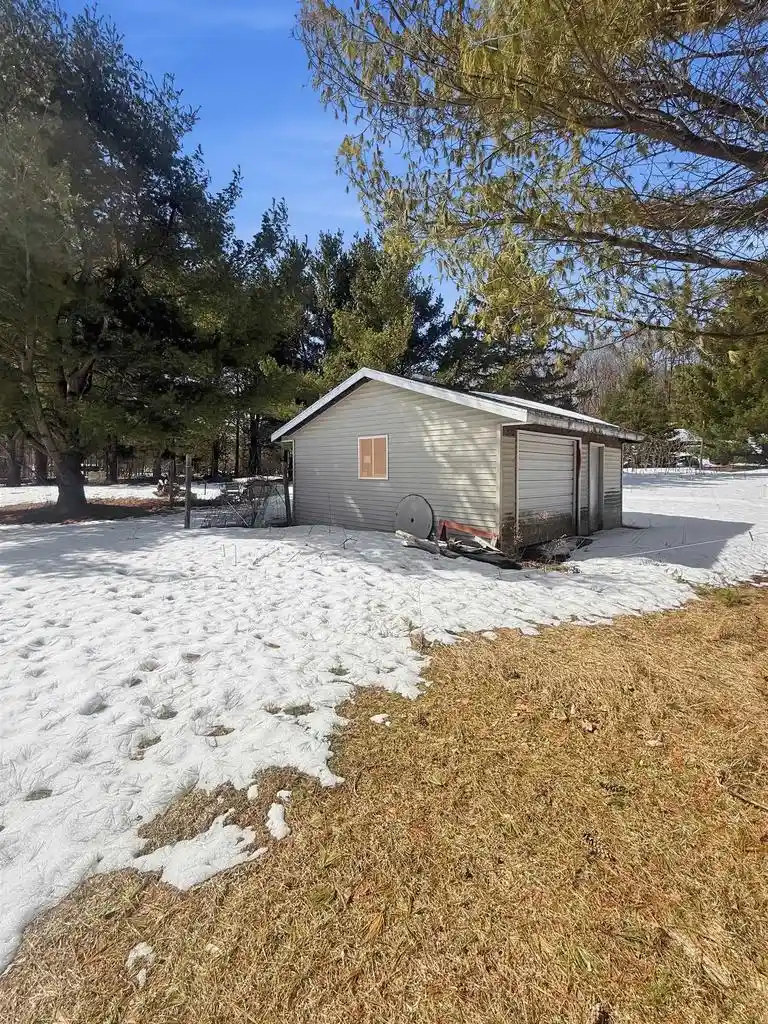 Photo 2 of Single family home for sale at W7675 Kennedy Dr, Wausaukee, WI 54177 | MLS# 50333350 | Listing updated on 2026-09-29