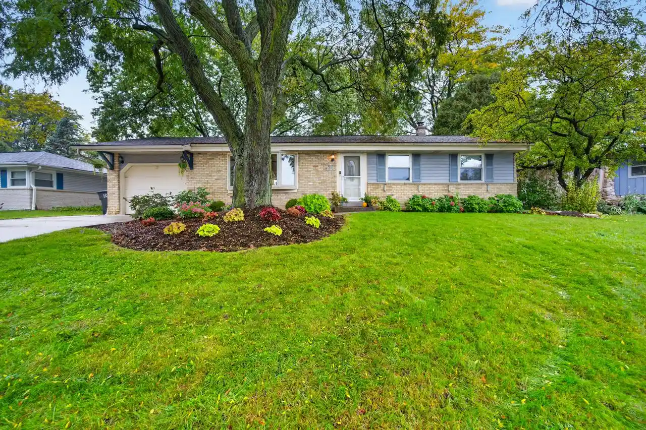Photo 1 of Single family home for sale at N88w17022 Elmwood Dr, Menomonee Falls, WI 53051 | MLS# 1982545 | Listing updated on 2026-10-05