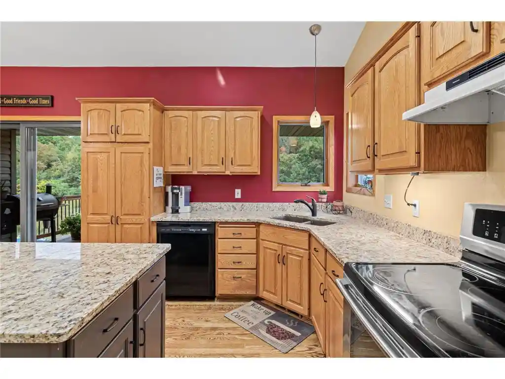 Photo 4 of Single family home for sale at 408 Johnson Dr, Hudson, WI 54016 | MLS# 7150214 | Listing updated on 2026-10-07