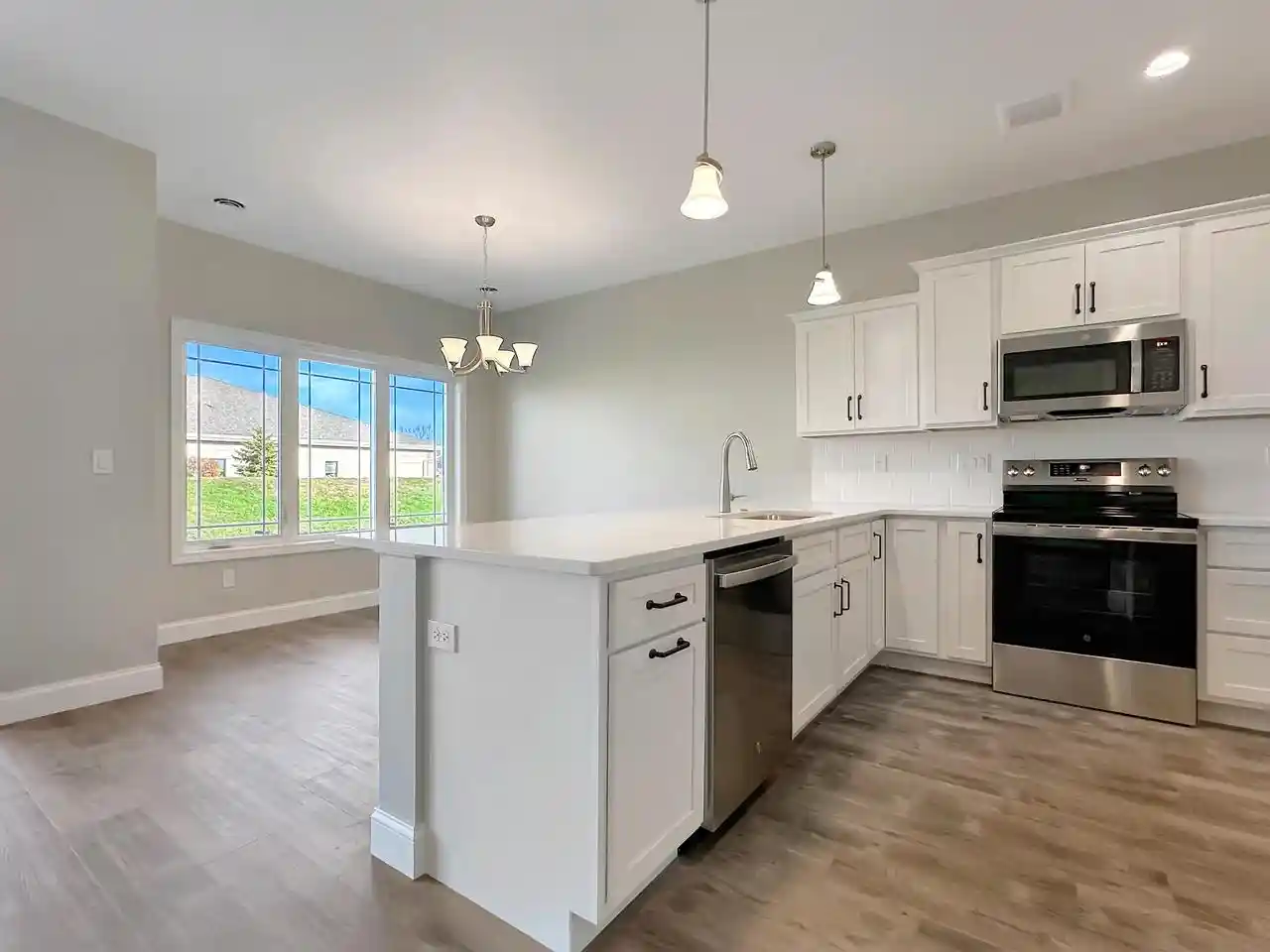 Photo 4 of Condo for sale at 204 Mallard Way, Marinette, WI 54143 | MLS# 50333429 | Listing updated on 2026-09-29