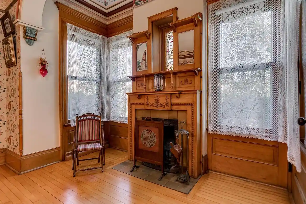 Photo 2 of Single family home for sale at 516 E Forest Ave, Neenah, WI 54956 | MLS# 50333428 | Listing updated on 2026-10-08
