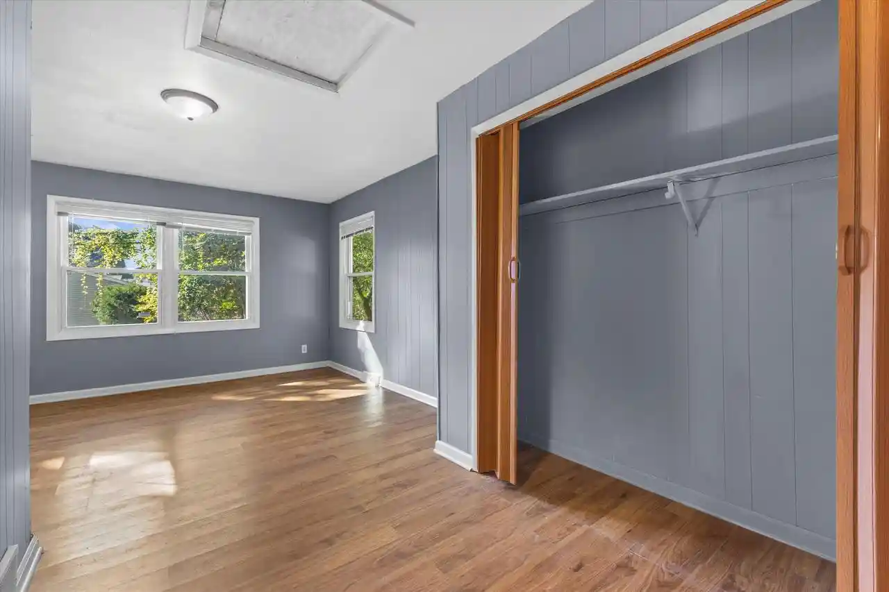 Photo 4 of Single family home for sale at 5511 16th Street, Mount Pleasant, WI 53406 | MLS# 1982547 | Listing updated on 2026-09-29