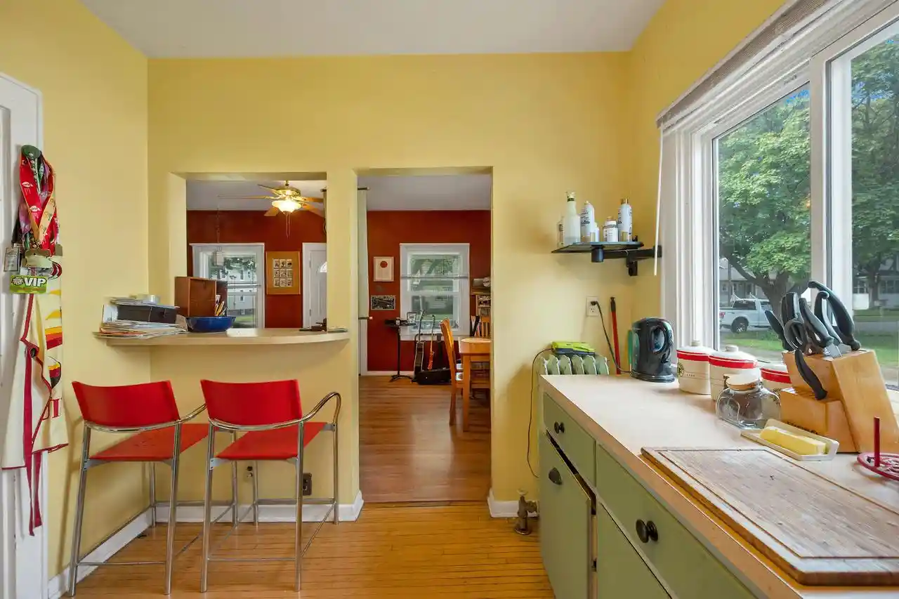 Photo 2 of Single family home for sale at 1231 Eliza St, Green Bay, WI 54301 | MLS# 50333408 | Listing updated on 2026-09-29