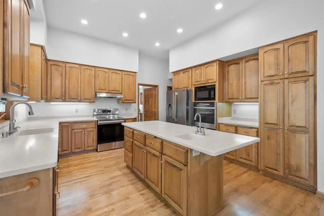 Photo 3 of Single family home for sale at 6873 W 7 Mile Rd, Caledonia, WI 53108 | MLS# 1982562 | Listing updated on 2026-10-05
