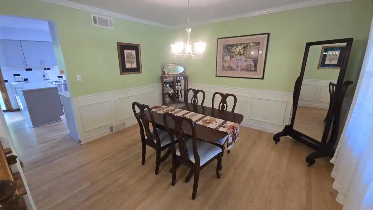 Photo 4 of Single family home for sale at 3985 S Stonewood Rd, New Berlin, WI 53151 | MLS# 1982565 | Listing updated on 2026-10-03