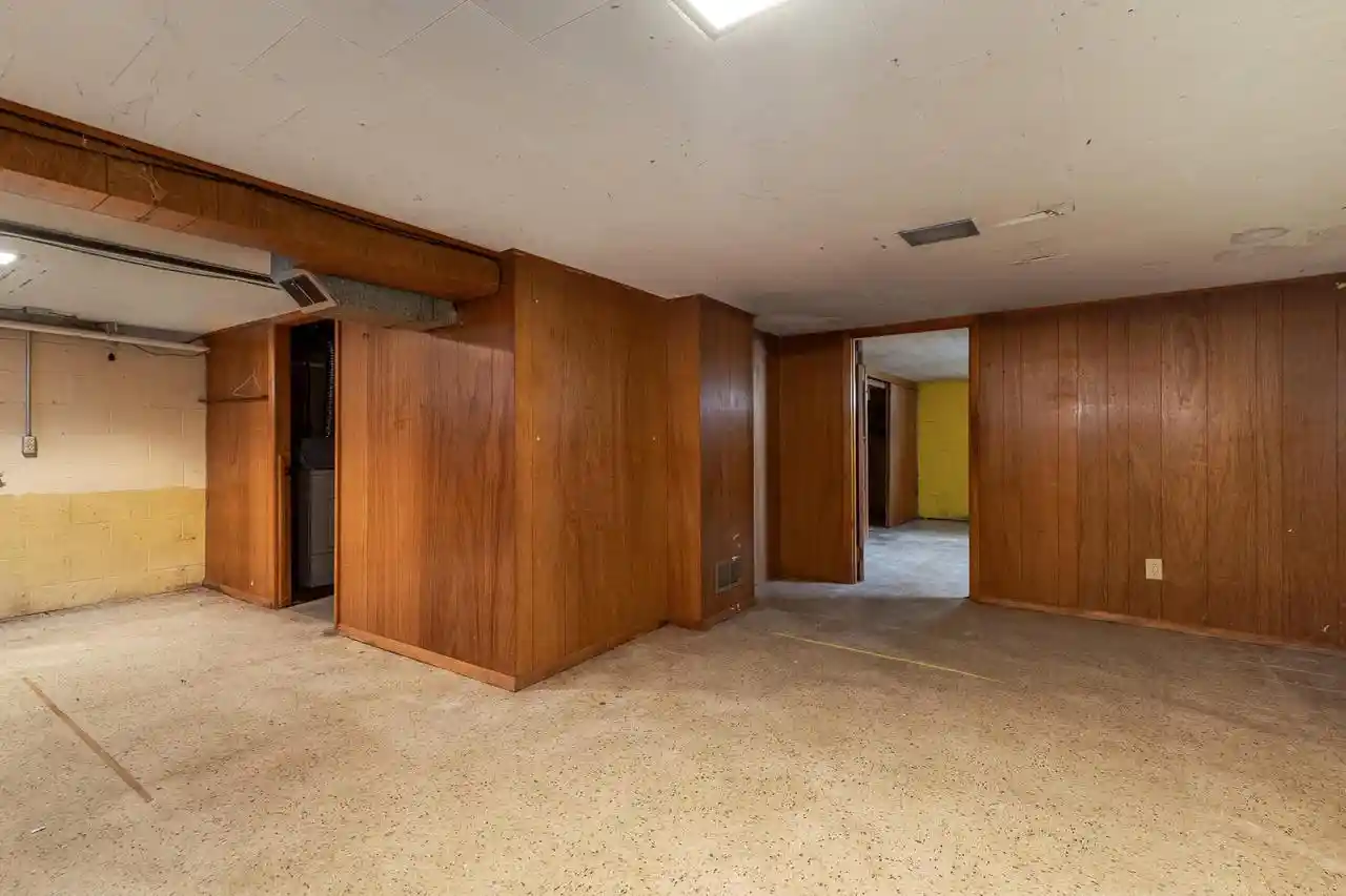 Photo 4 of Sale Pending at 521 2nd Street S St, La Crescent, MN 55947 | MLS# 1982569 | Listing updated on 2026-10-06