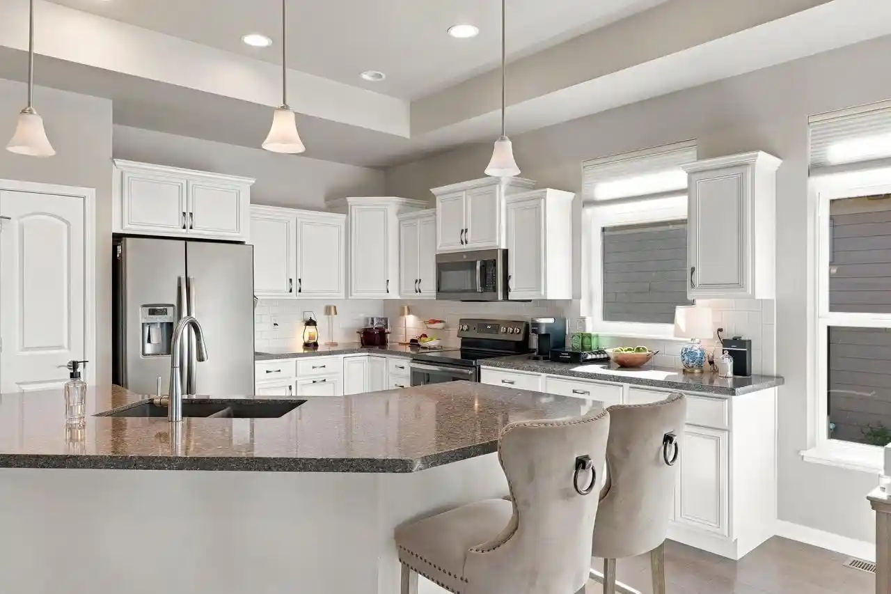 Photo 3 of Single family home for sale at 205 N Bedford Rd, Green Bay, WI 54311 | MLS# 50333430 | Listing updated on 2026-09-29