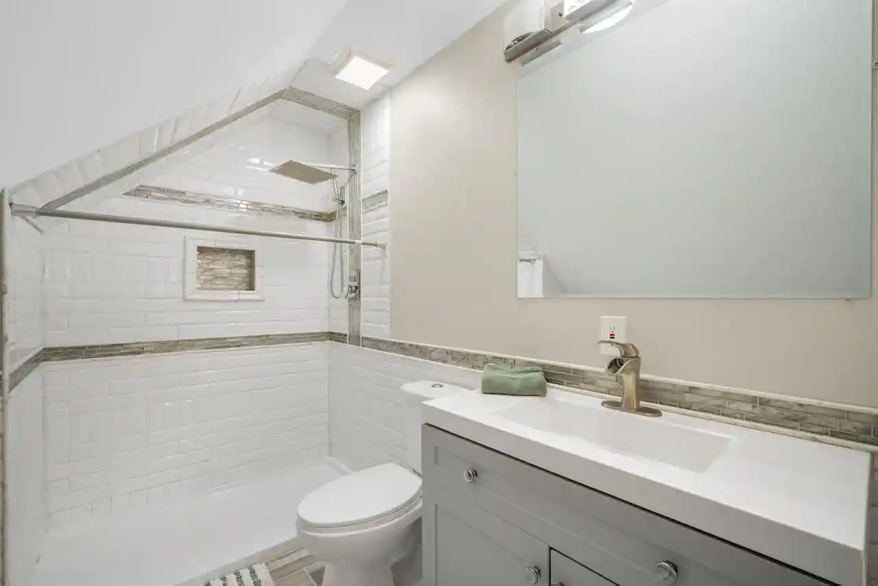 Photo 4 of Single family home for sale at 3436 S 11th Street, Milwaukee, WI 53215 | MLS# 1982570 | Listing updated on 2026-10-01