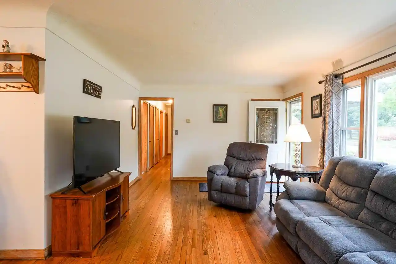 Photo 3 of Sale Pending at 2176 Weston St, La Crosse, WI 54601 | MLS# 1982574 | Listing updated on 2026-10-07