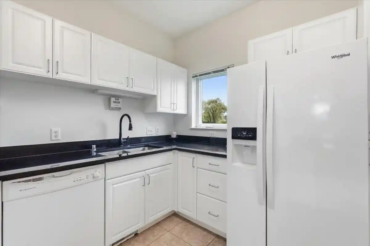 Listing Photo 5 - Condo for sale in building located at 4466 Gray Rd, Deforest, WI 53532