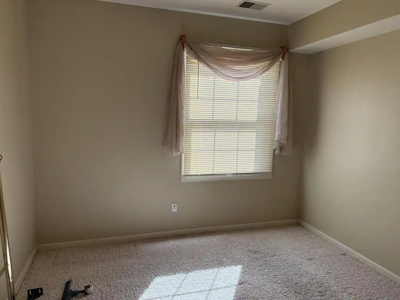 Photo 4 of Sale Pending at 4124 81 Street #35B, Kenosha, WI 53142 | MLS# 1982580 | Listing updated on 2026-10-05
