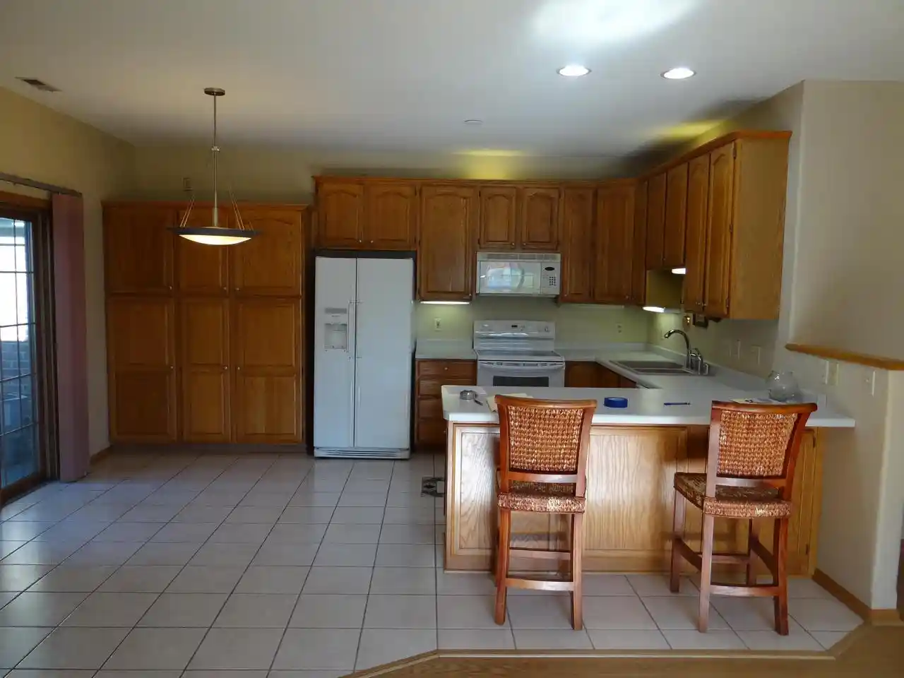 Listing Photo 5 - Condo for sale in building located at 803 Cheyenne Ave, Grafton, WI 53024 - Unit #A