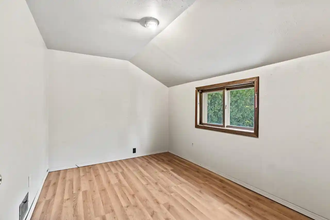 Photo 4 of Single family home for sale at 3472 Northwood Rd, Suamico, WI 54313 | MLS# 50333443 | Listing updated on 2026-10-06