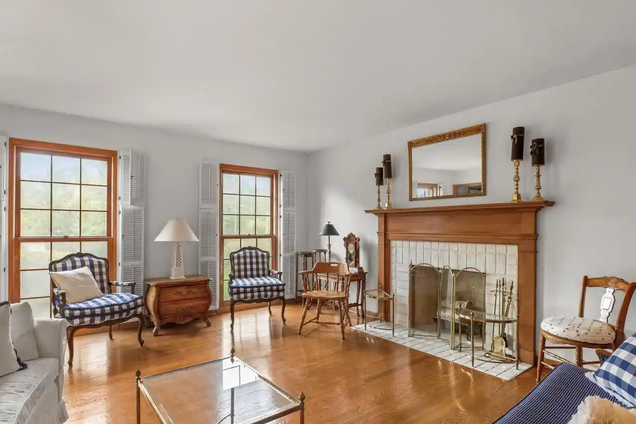 Photo 2 of Single family home for sale at 418 Bryce Cyn Cir, Madison, WI 53705 | MLS# 2033647 | Listing updated on 2026-10-09