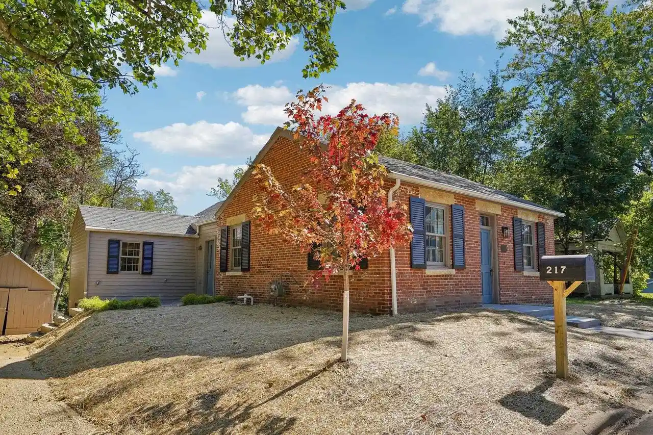 Photo 1 of Single family home for sale at 217 N Chestnut St, Mineral Point, WI 53565 | MLS# 2033650 | Listing updated on 2026-09-30