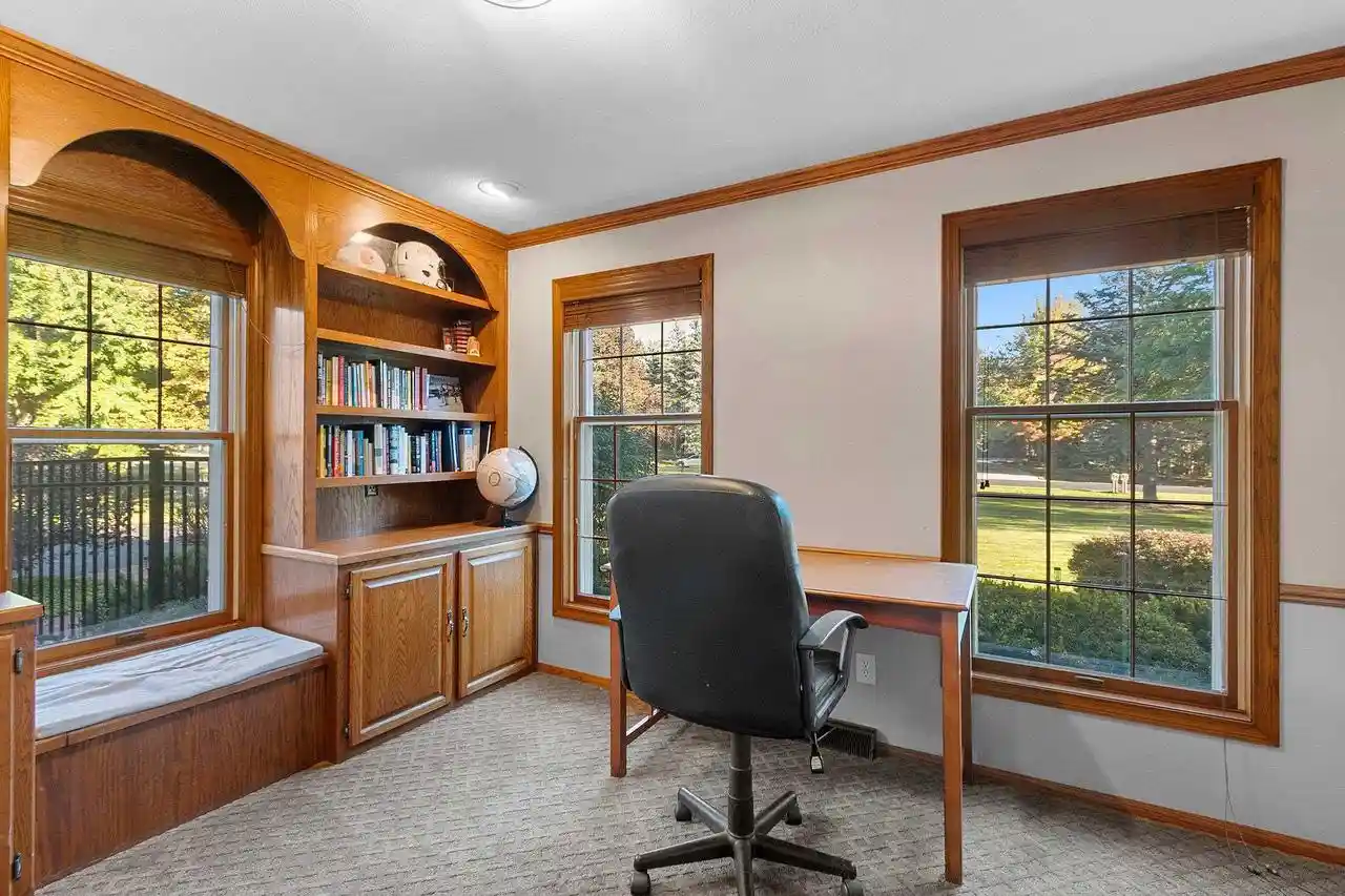 Photo 1 of Single family home for sale at 21 Crestview Dr, Hortonville, WI 54944 | MLS# 50333435 | Listing updated on 2026-10-19