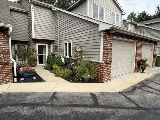Photo 1 of Condo for sale at 240 Marina Ct #17, Waterford, WI 53185 | MLS# 1982590 | Listing updated on 2026-10-06