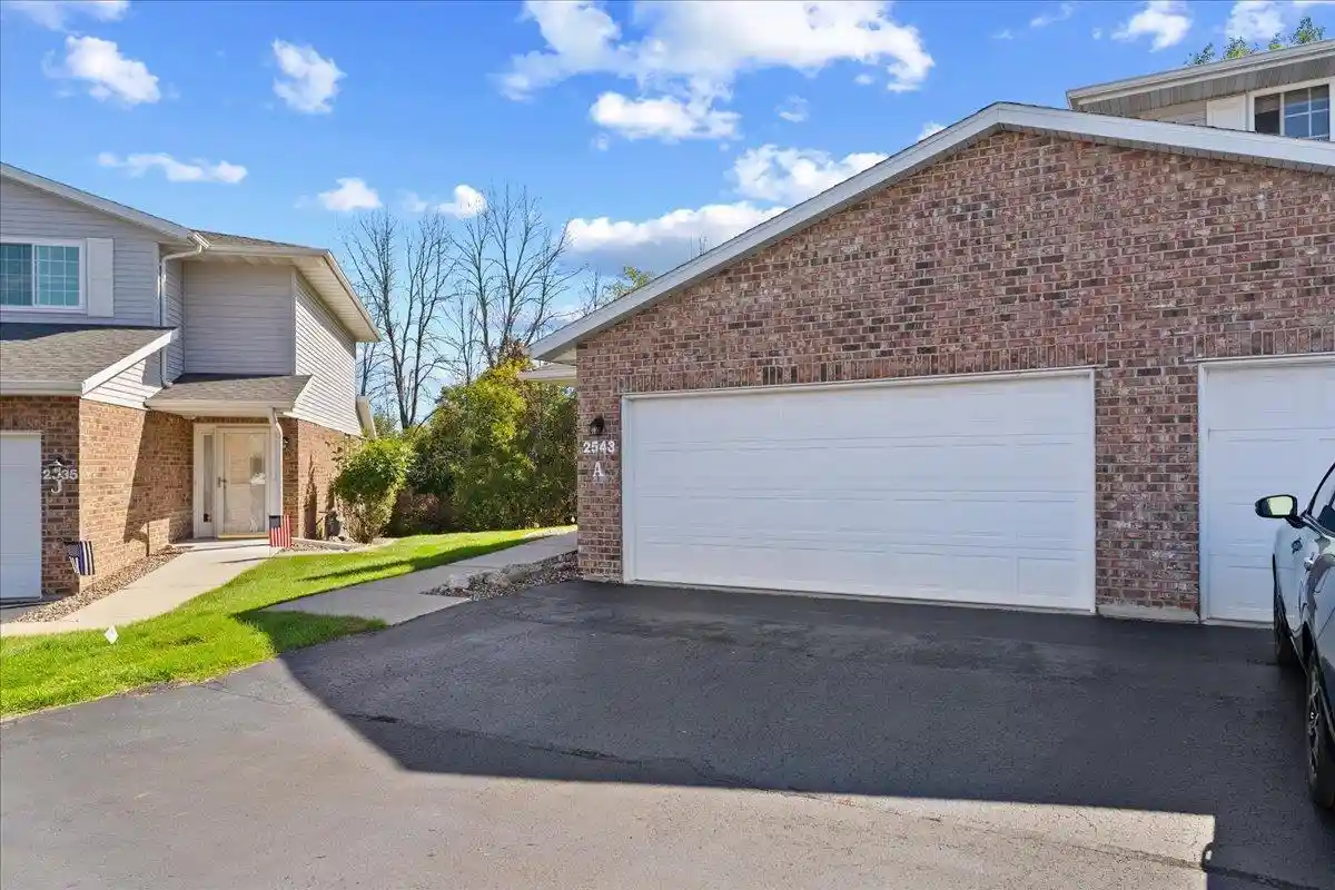 Photo 4 of Condo for sale at 2543 Telluride Trl #1(A), Green Bay, WI 54313 | MLS# 50333455 | Listing updated on 2026-10-02