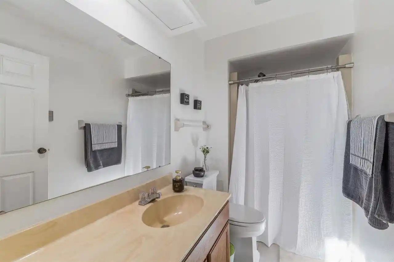 Photo 3 of Condo for sale at 2362 Wisconsin St, Oshkosh, WI 54901 | MLS# 50333434 | Listing updated on 2026-10-08