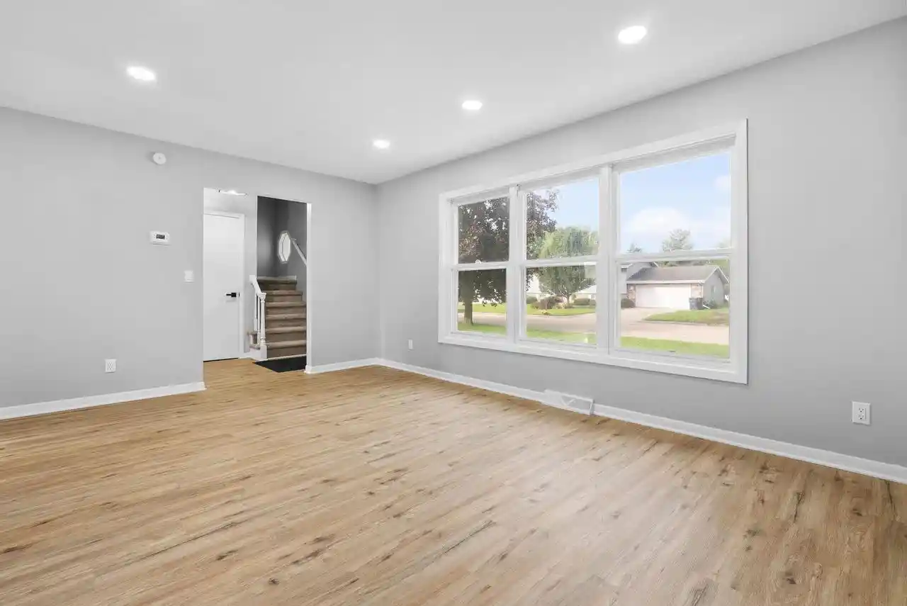 Photo 3 of Single family home for sale at 1530 Meadowlark Dr, Janesville, WI 53546 | MLS# 2033656 | Listing updated on 2026-10-06