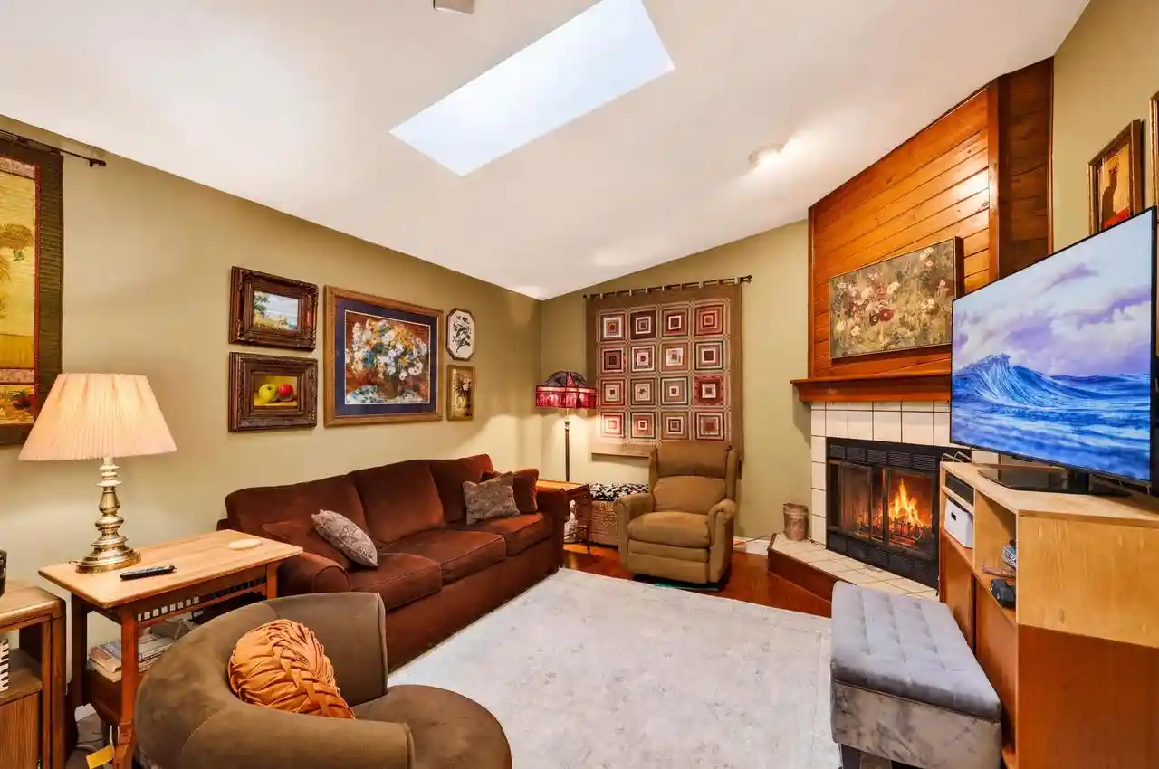 Photo 4 of Single family home for sale at 1727 Delaware Dr, Sun Prairie, WI 53590 | MLS# 2033658 | Listing updated on 2026-10-06