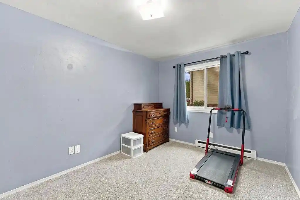 Listing Photo 4 - Condo for sale in building located at 1735 Maricopa Dr, Oshkosh, WI 54904 - Unit #A