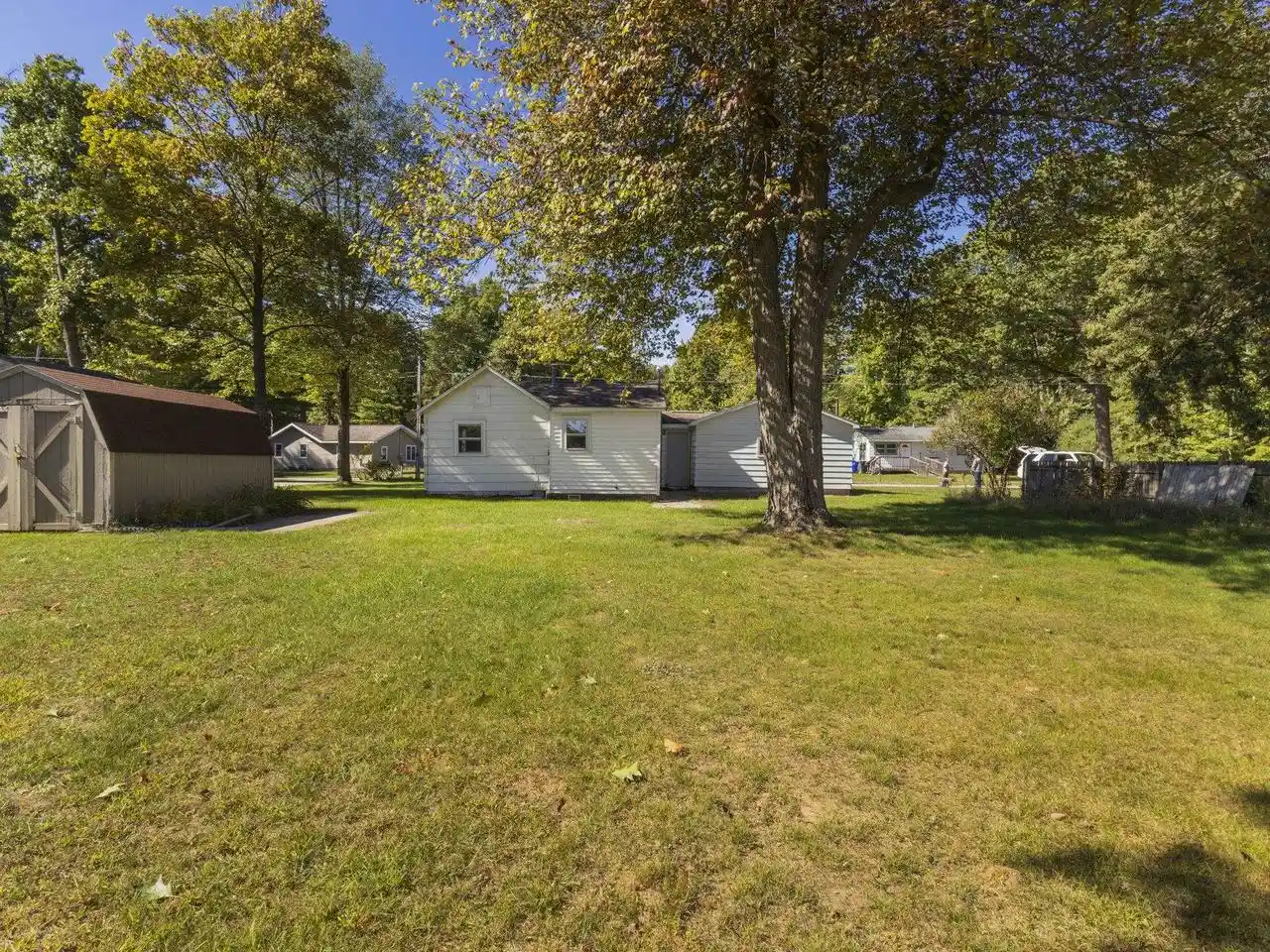 Photo 4 of Single family home for sale at 520 E Park Dr, Peshtigo, WI 54157 | MLS# 50333461 | Listing updated on 2026-09-30