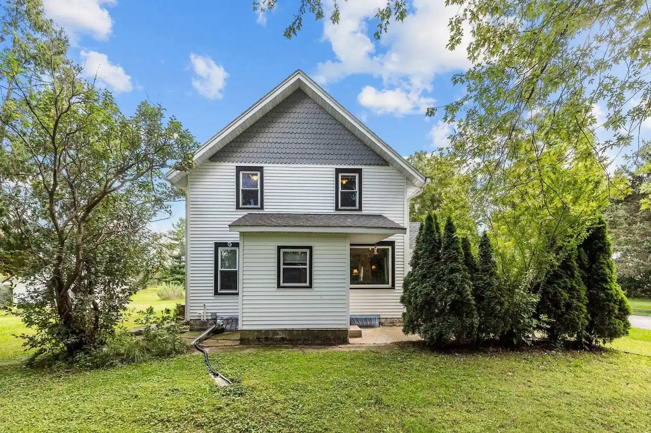 Single family home for sale at N4302 Thompson Rd, Shiocton, WI 54170 | MLS# 50333446