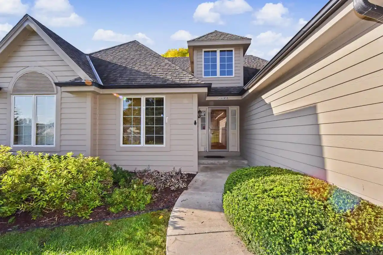 Condo for sale at 19185 Stonehedge Dr #B, Brookfield, WI 53045 | MLS# 1982599