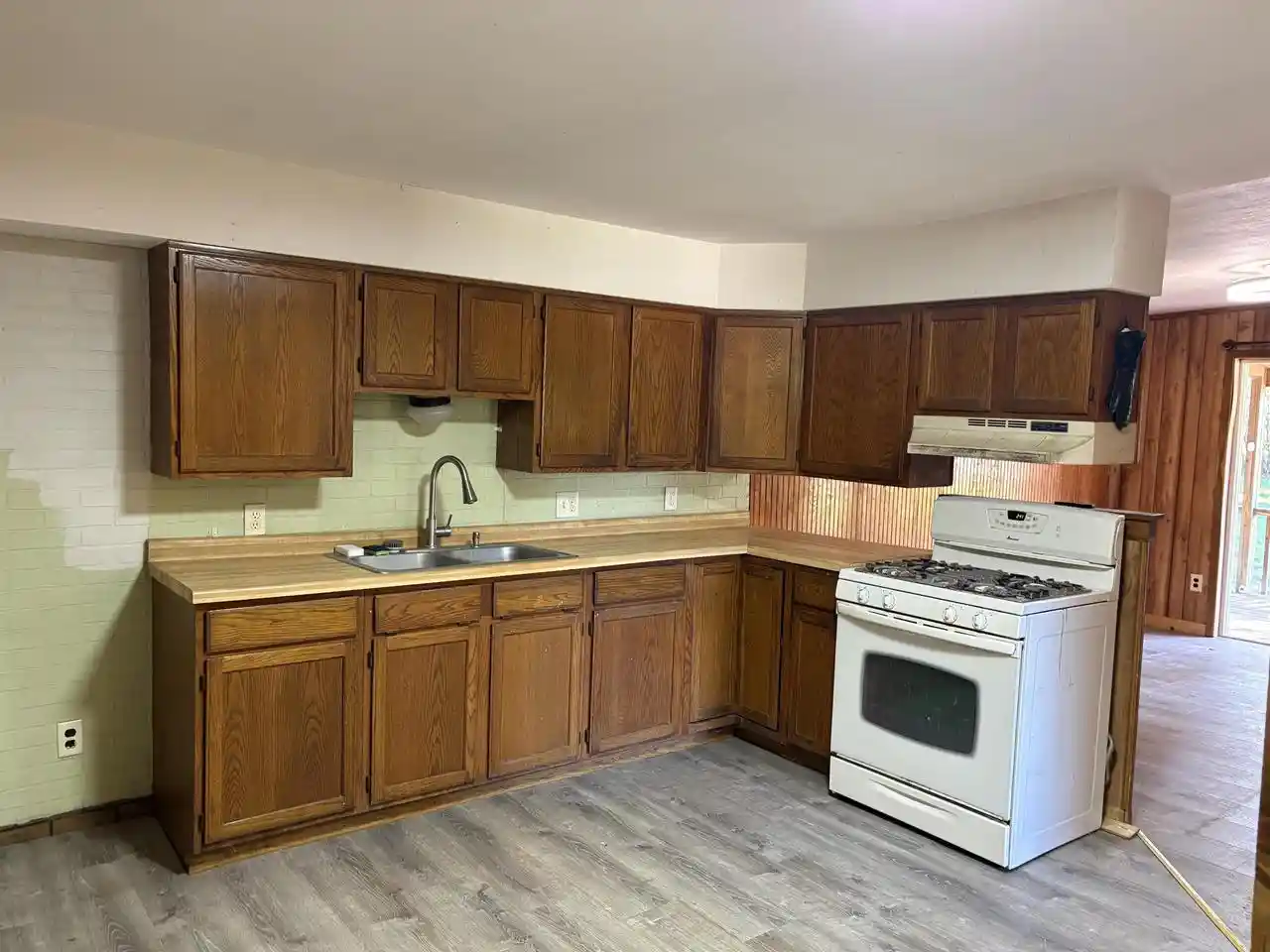 Photo 3 of Sale Pending at 832 W Happy Holw Rd, Janesville, WI 53546 | MLS# 2033662 | Listing updated on 2026-10-02