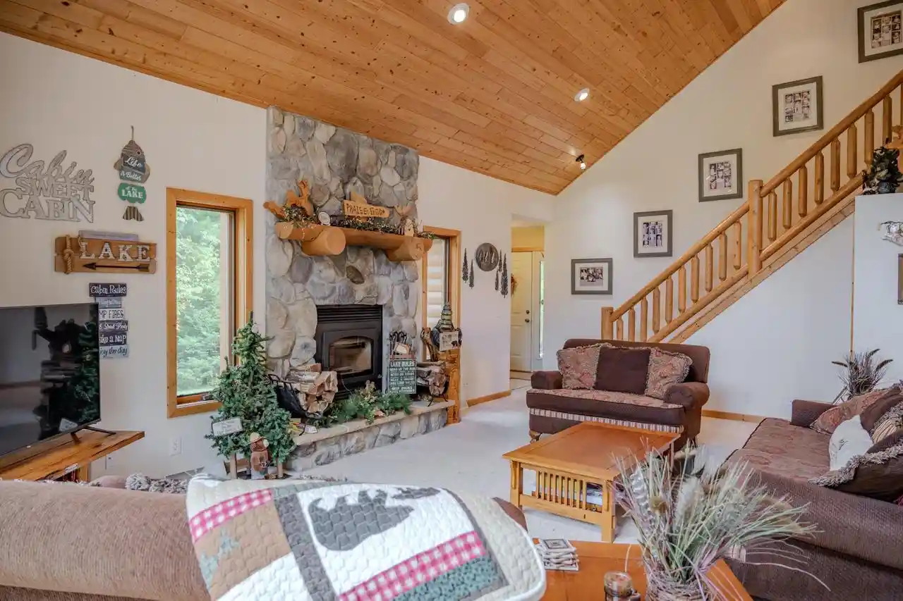 Photo 4 of Single family home for sale at N7741 Half Moon Bay Dr, New Lisbon, WI 53950 | MLS# 2033663 | Listing updated on 2026-10-01