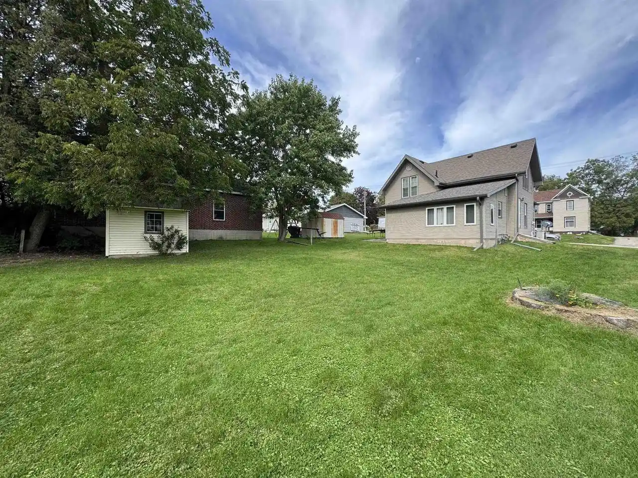 Photo 3 of Single family home for sale at 429 E Harriet St, Darlington, WI 53530 | MLS# 2033665 | Listing updated on 2026-09-30