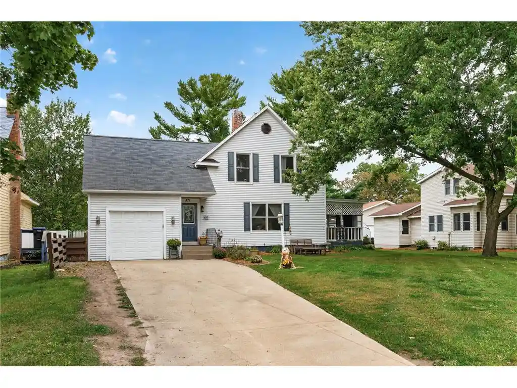 Photo 1 of Single family home for sale at 371 S Washington Ave, New Richmond, WI 54017 | MLS# 7152230 | Listing updated on 2026-10-09