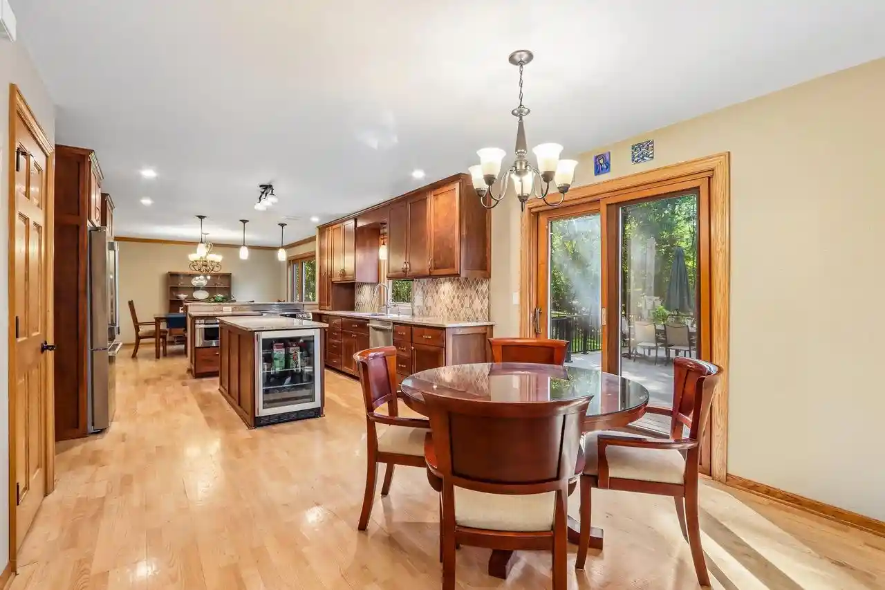 Photo 3 of Single family home for sale at N66w31175 Chenequa Cir, Hartland, WI 53029 | MLS# 1982607 | Listing updated on 2026-10-07