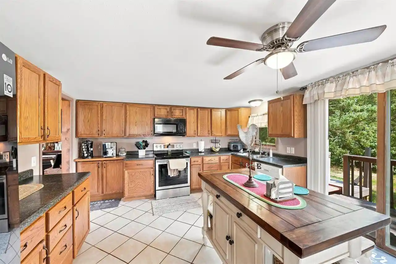 Photo 4 of Single family home for sale at W5496 Emerson Rd, Mauston, WI 53948 | MLS# 2033675 | Listing updated on 2026-10-01
