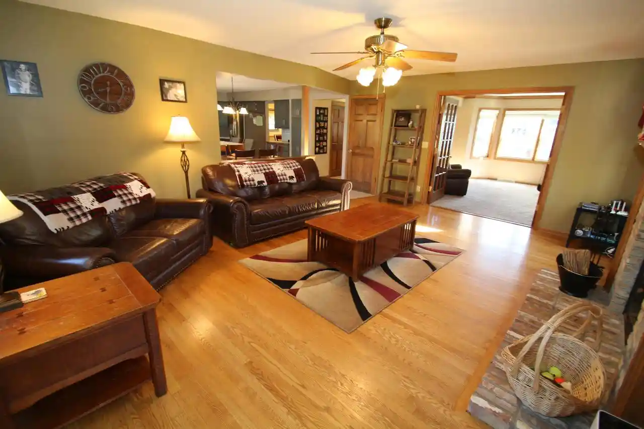 Photo 2 of Sale Pending at 1116 Whittier Ln, Oconomowoc, WI 53066 | MLS# 1982621 | Listing updated on 2026-10-04