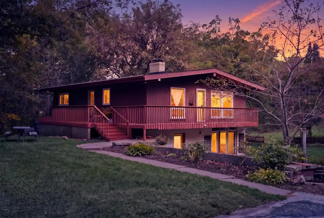 Photo 1 of Sale Pending at W5380 County Rd B, La Crosse, WI 54601 | MLS# 1982628 | Listing updated on 2026-10-02
