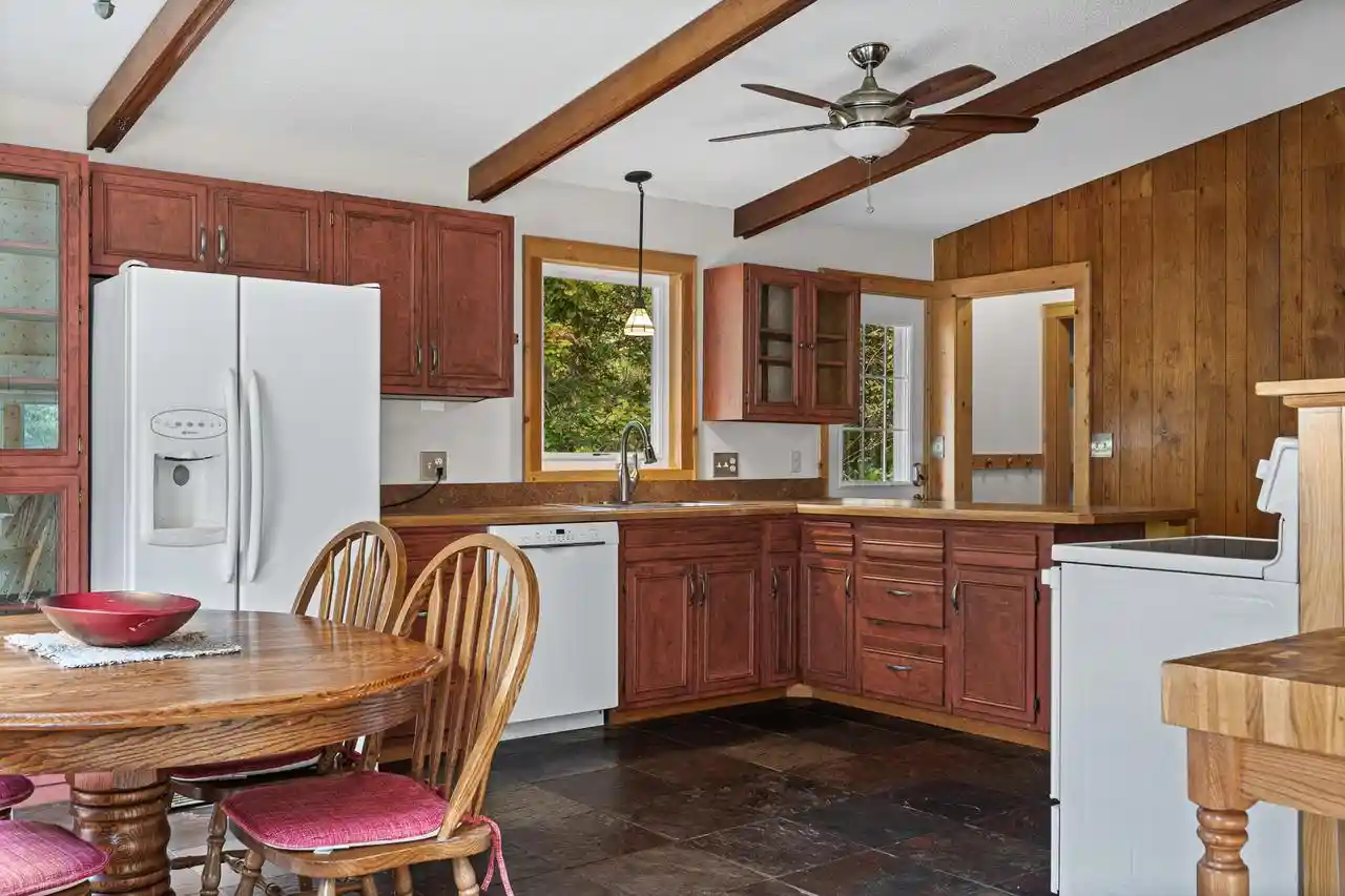 Photo 3 of Sale Pending at W5380 County Rd B, La Crosse, WI 54601 | MLS# 1982628 | Listing updated on 2026-10-02